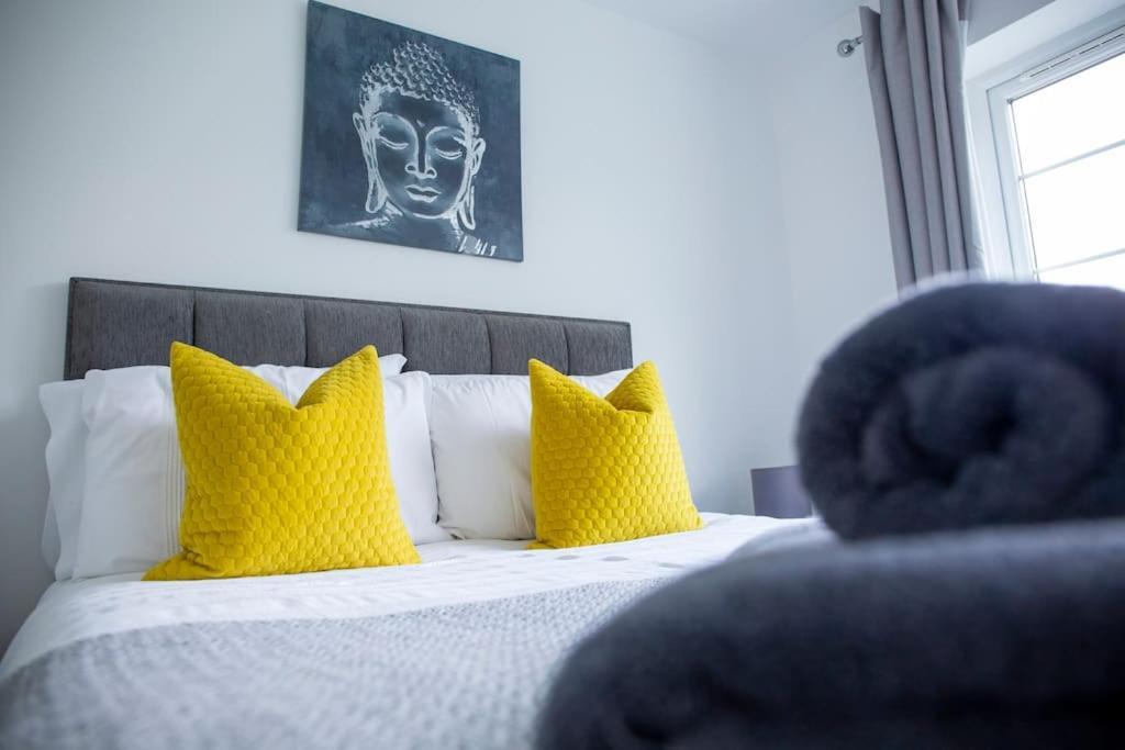 Bridge House Apartments - Free Parking Shottery Luaran gambar